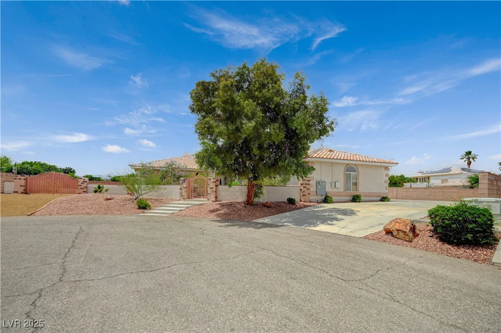 9025 Tenaya, Las Vegas, NV 89113