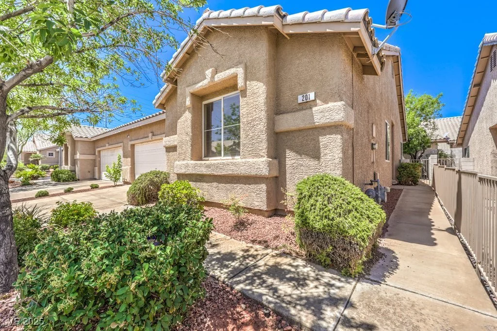 201 Teller, Henderson, NV 89074