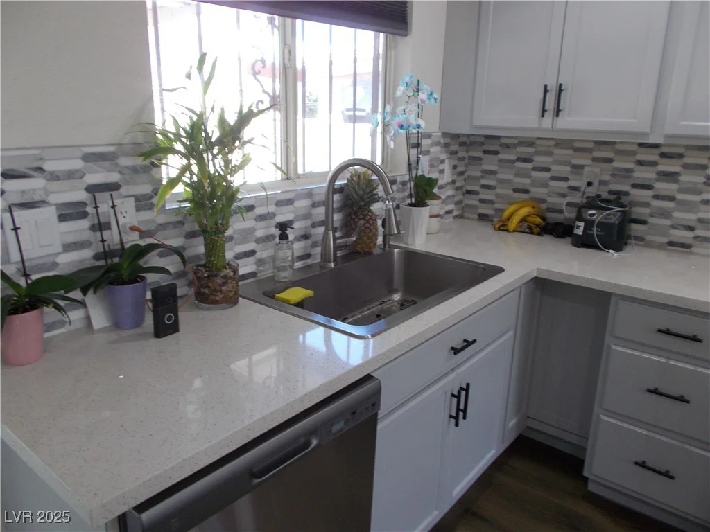 2211 Chipplegate, North Las Vegas, NV 89032