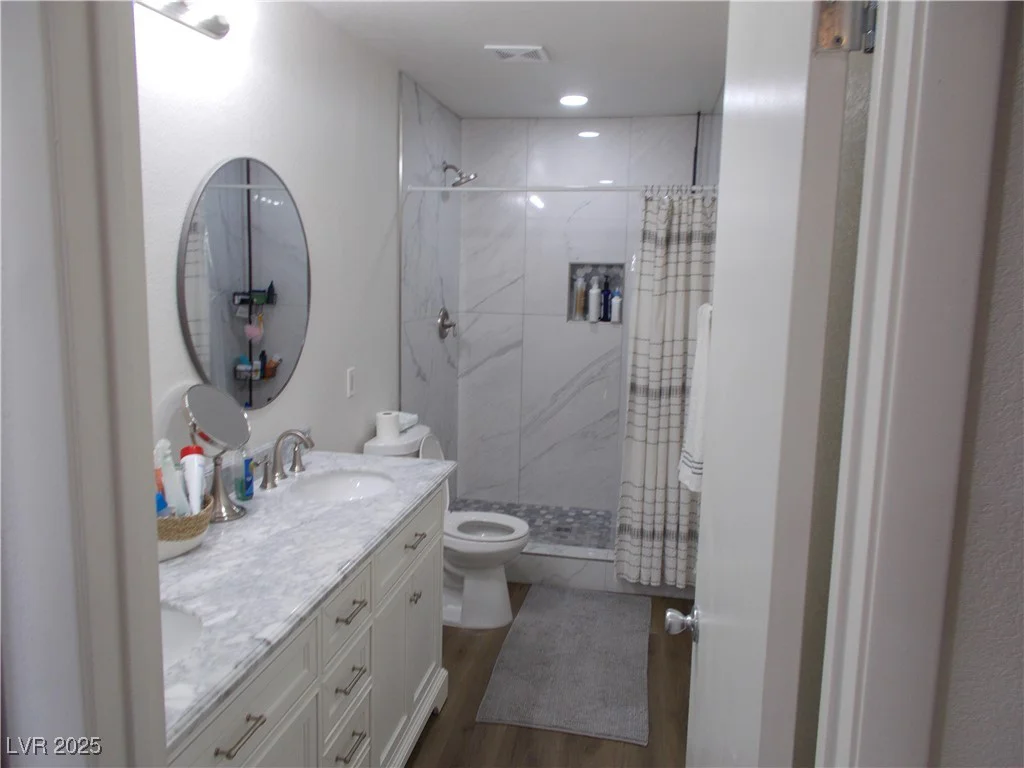 2211 Chipplegate, North Las Vegas, NV 89032