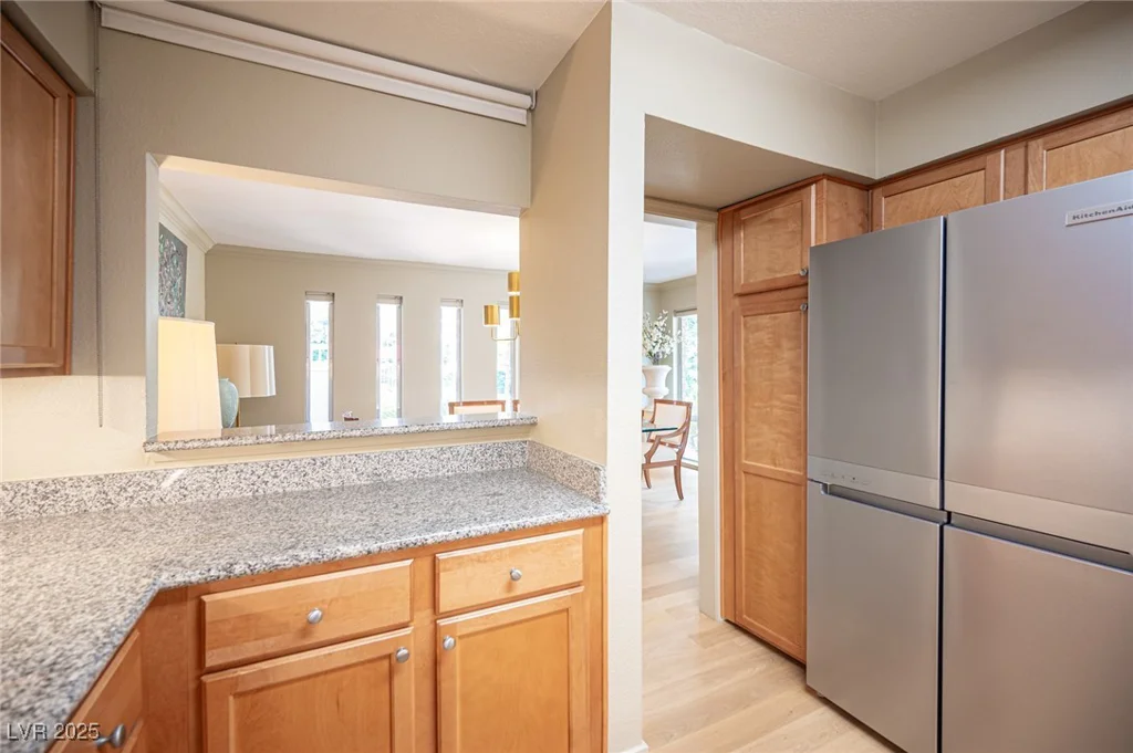 794 Oakmont, Las Vegas, NV 89109