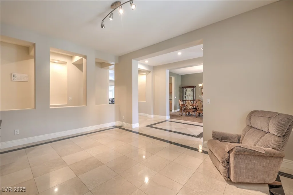 8216 Tursi Lodge, Las Vegas, NV 89131