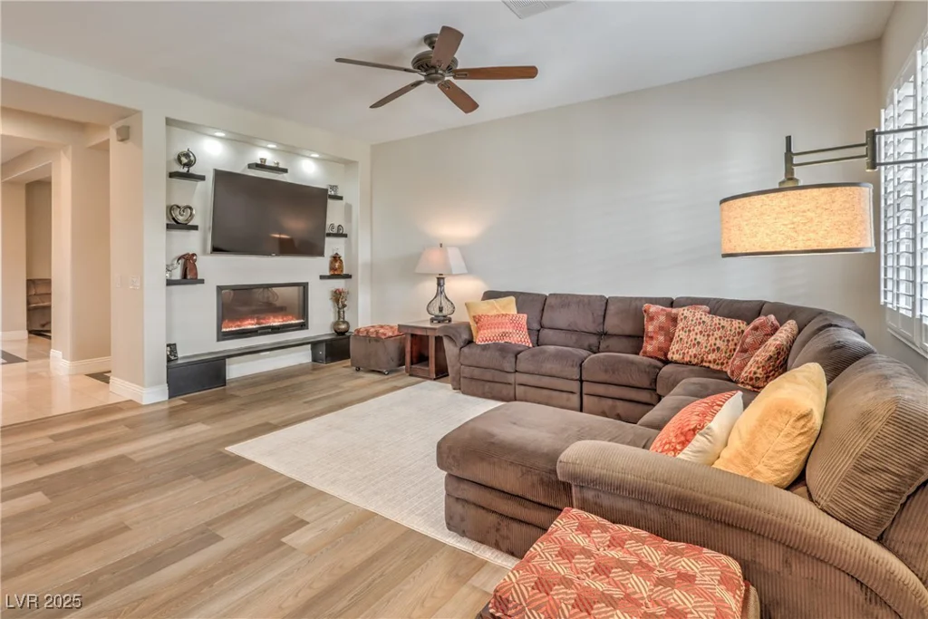 8216 Tursi Lodge, Las Vegas, NV 89131