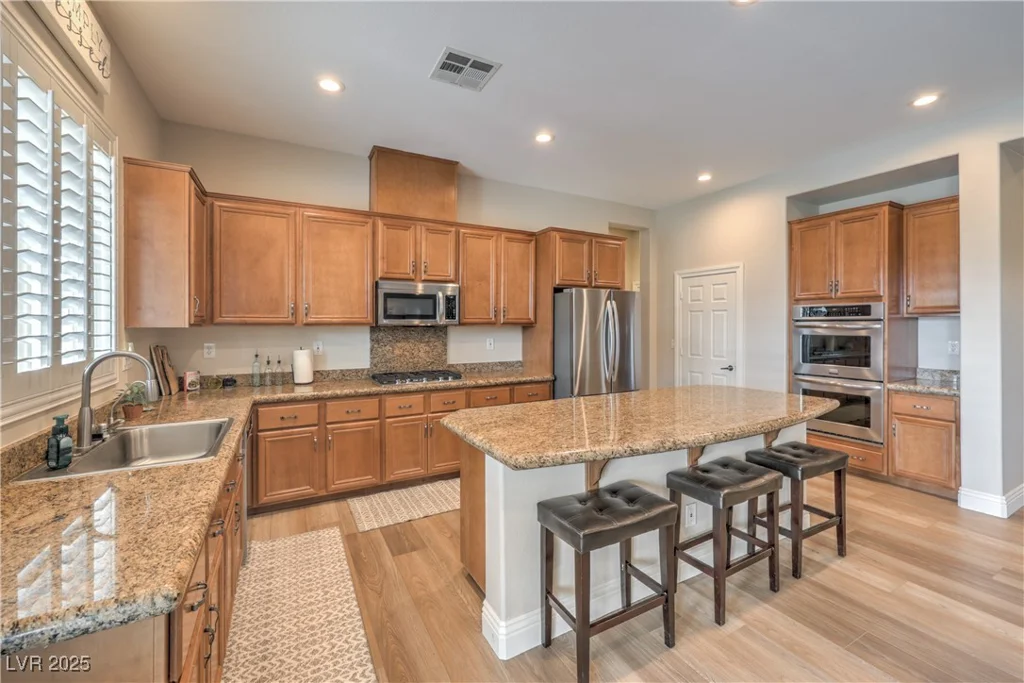 8216 Tursi Lodge, Las Vegas, NV 89131