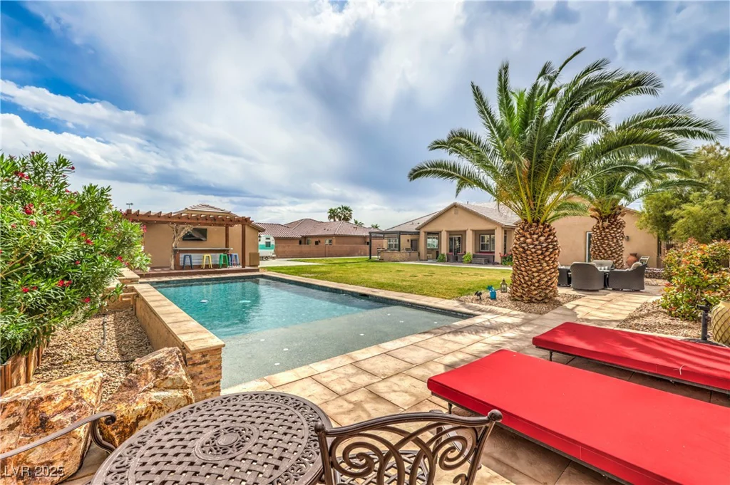 8216 Tursi Lodge, Las Vegas, NV 89131