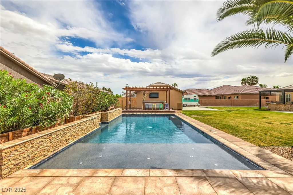 8216 Tursi Lodge, Las Vegas, NV 89131