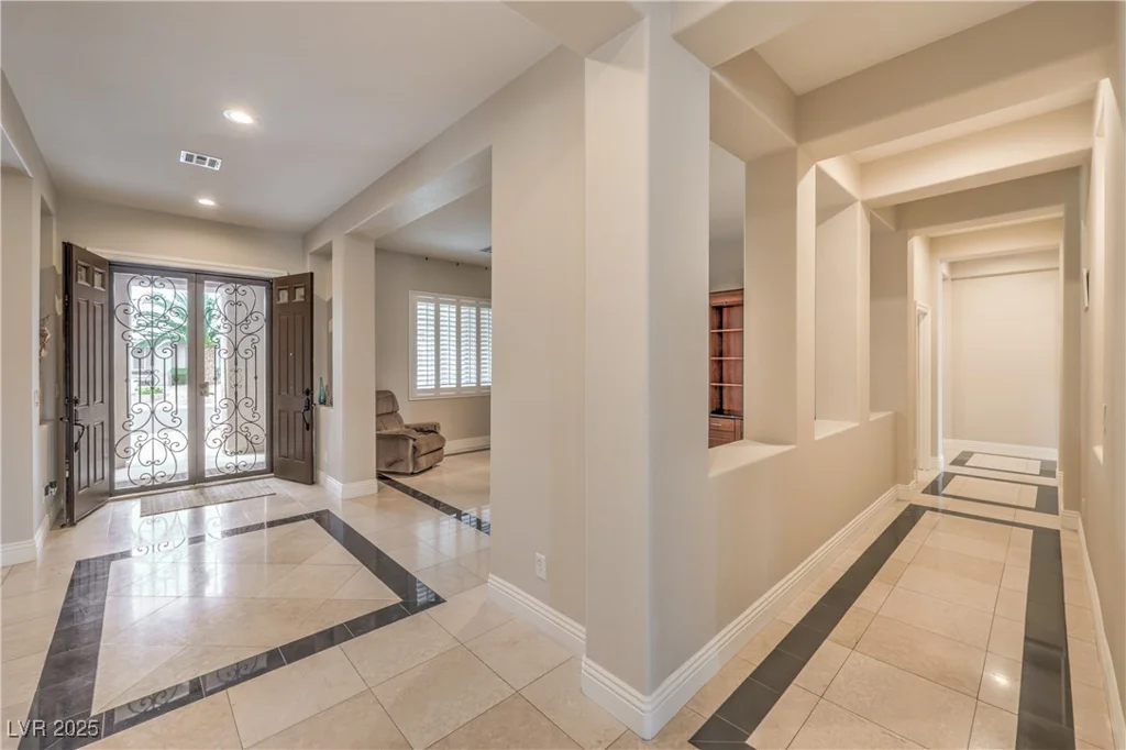 8216 Tursi Lodge, Las Vegas, NV 89131