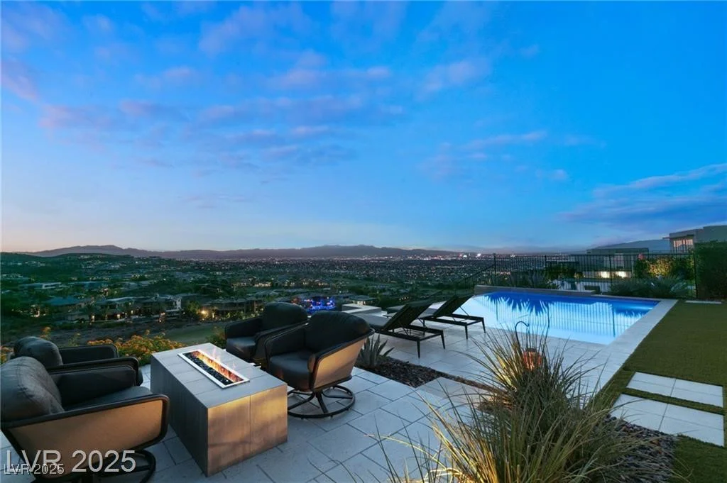 515 Serenity Point, Henderson, NV 89012