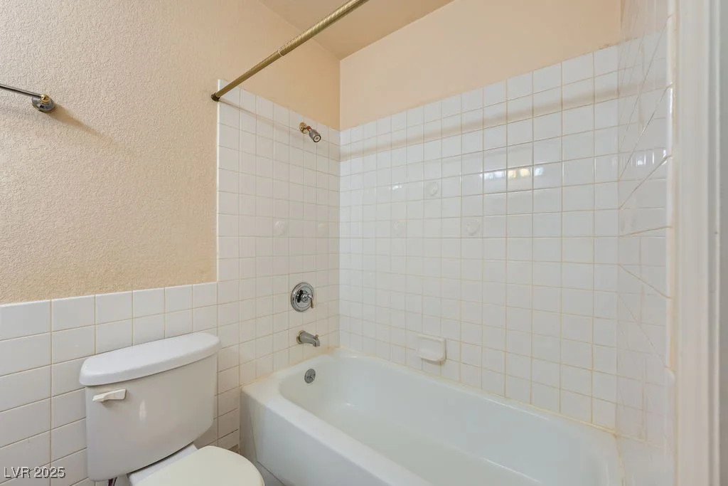 6766 Sebring, Las Vegas, NV 89103