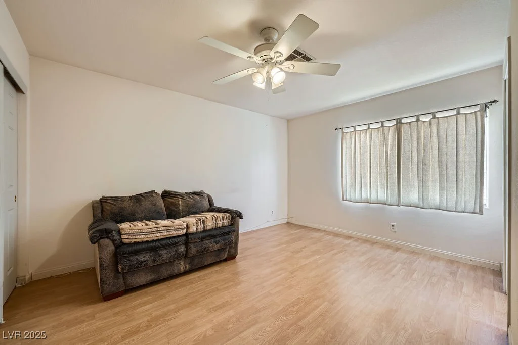 6766 Sebring, Las Vegas, NV 89103