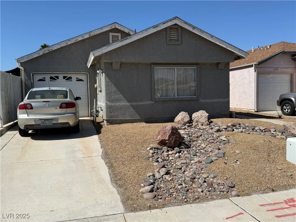 6766 Sebring, Las Vegas, NV 89103
