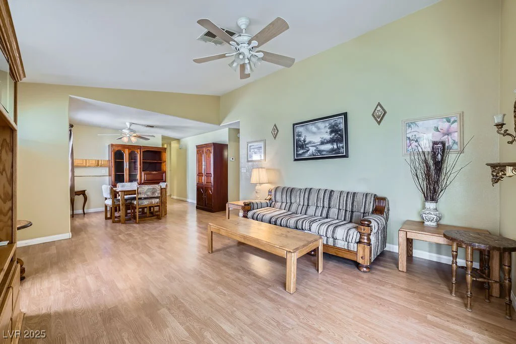 6766 Sebring, Las Vegas, NV 89103