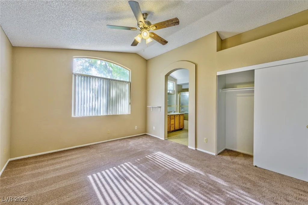 8231 Burnt Sienna, Las Vegas, NV 89123