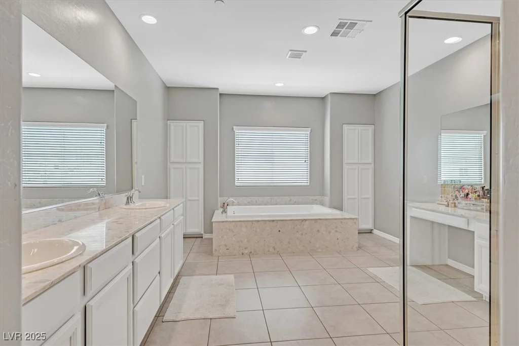 404 Lost Horizon, Henderson, NV 89002
