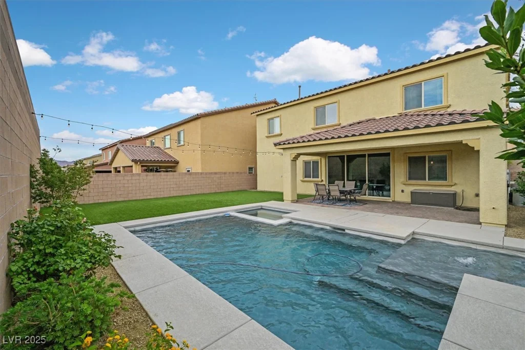 404 Lost Horizon, Henderson, NV 89002
