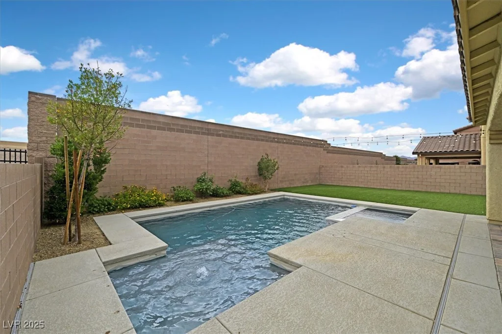 404 Lost Horizon, Henderson, NV 89002