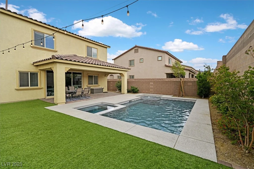 404 Lost Horizon, Henderson, NV 89002