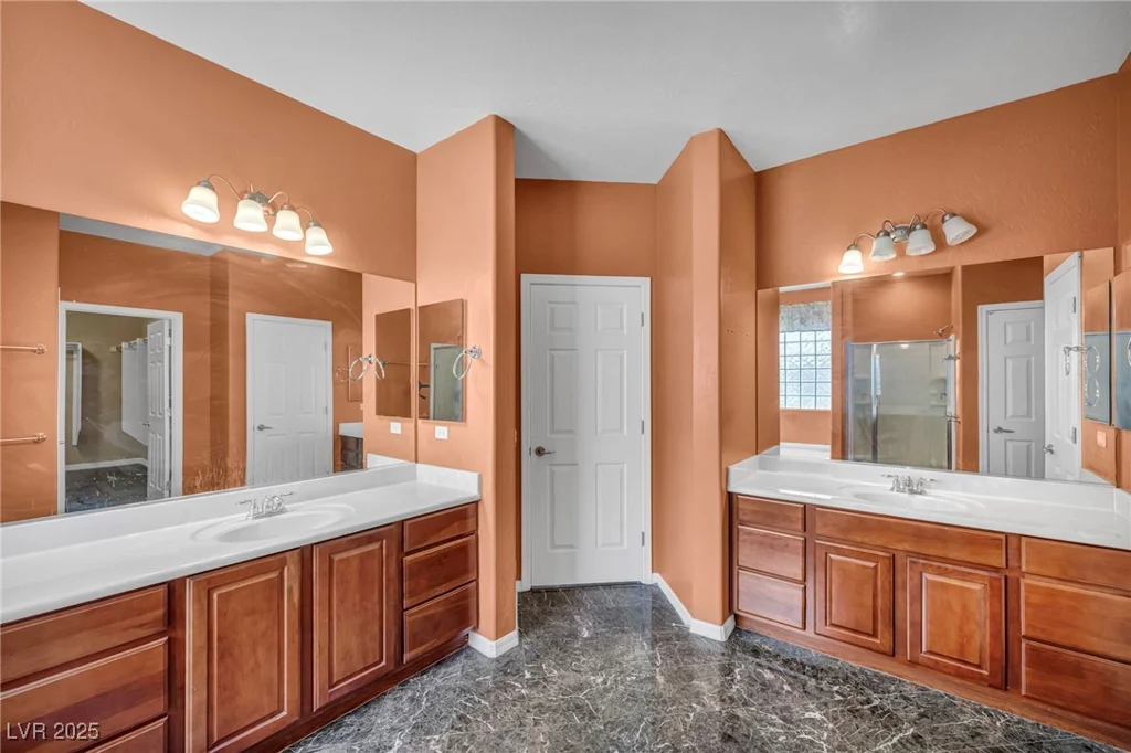 5992 Quintillion, Las Vegas, NV 89122