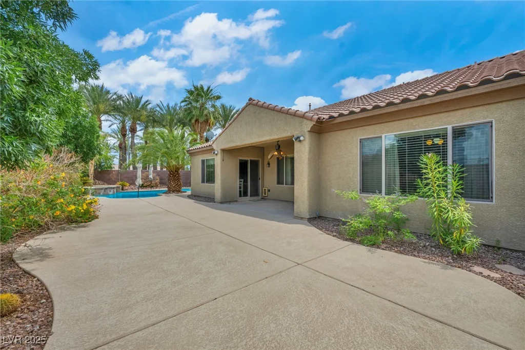 5992 Quintillion, Las Vegas, NV 89122