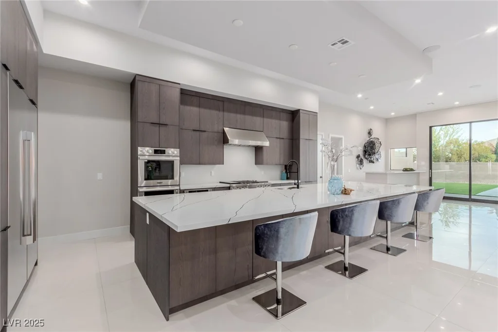 7062 Maverick, Las Vegas, NV 89131