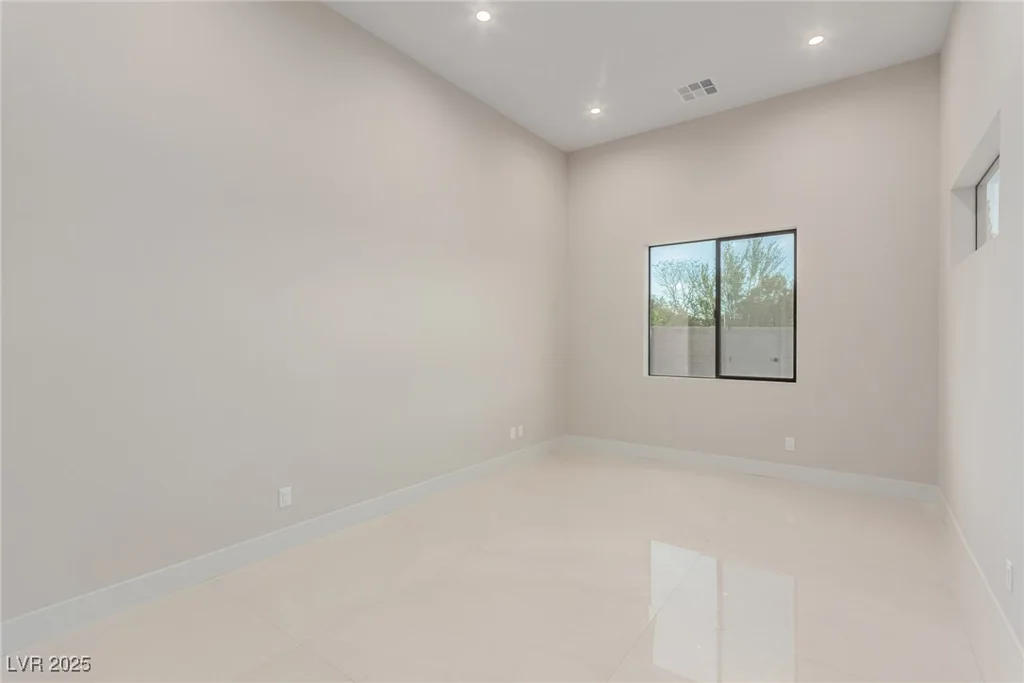 7062 Maverick, Las Vegas, NV 89131