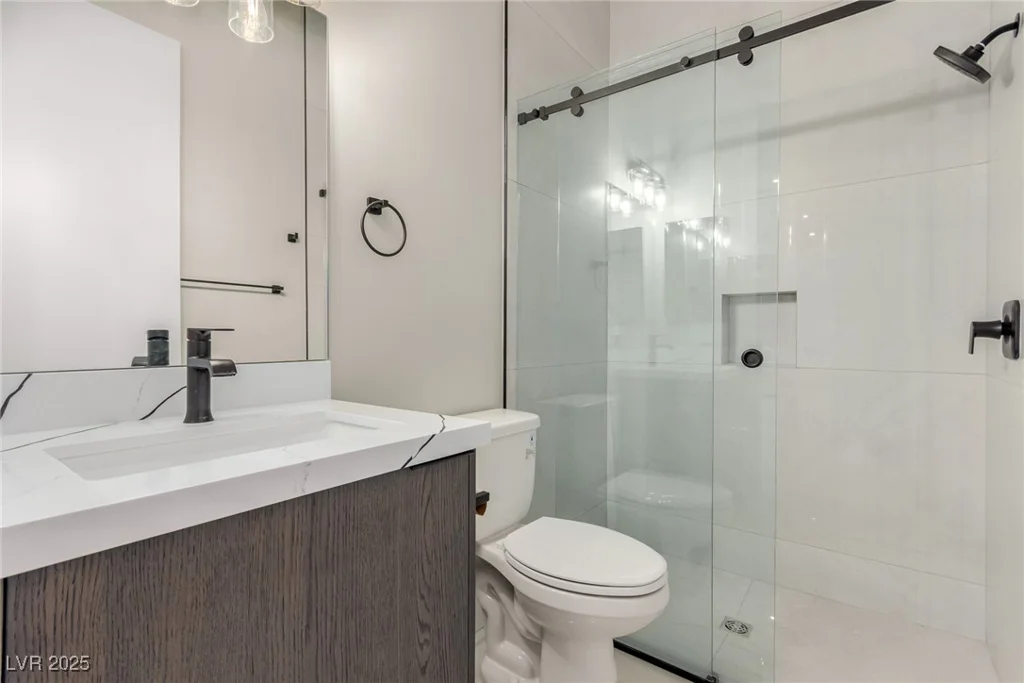 7062 Maverick, Las Vegas, NV 89131