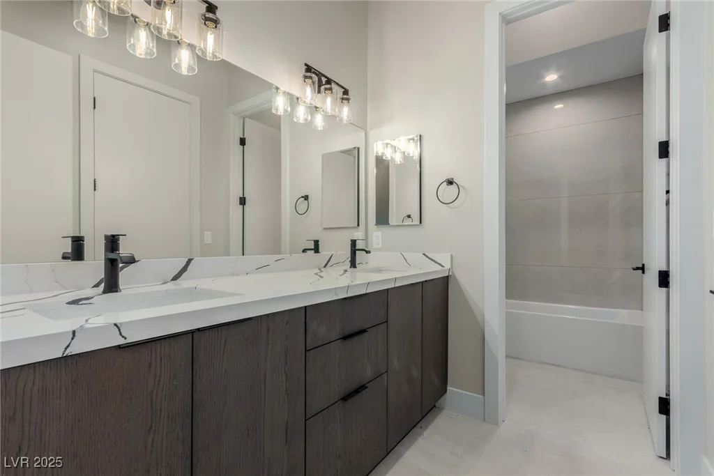 7062 Maverick, Las Vegas, NV 89131