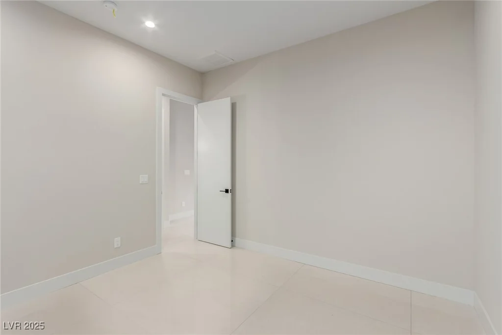 7062 Maverick, Las Vegas, NV 89131
