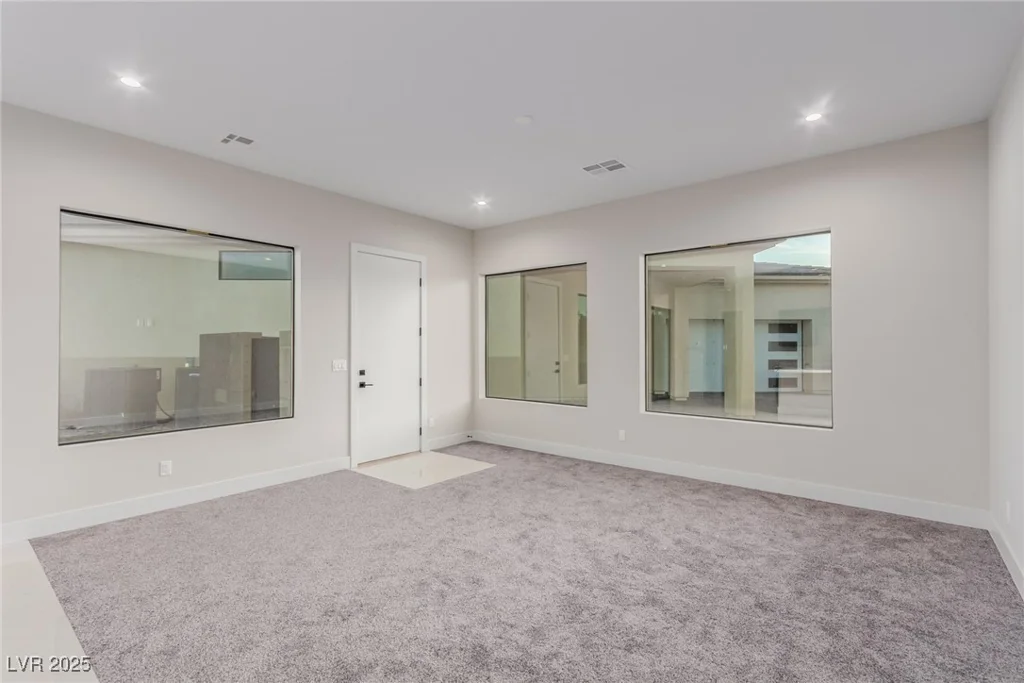 7062 Maverick, Las Vegas, NV 89131