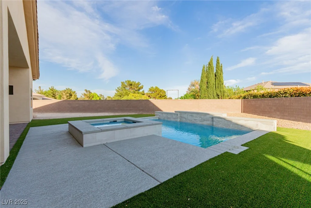 7062 Maverick, Las Vegas, NV 89131
