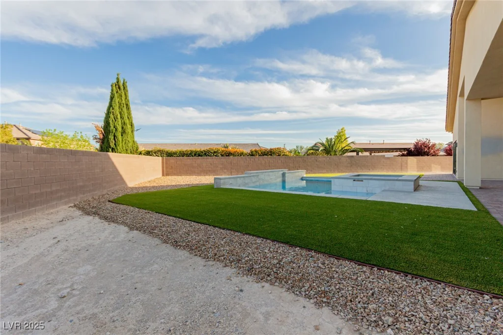7062 Maverick, Las Vegas, NV 89131