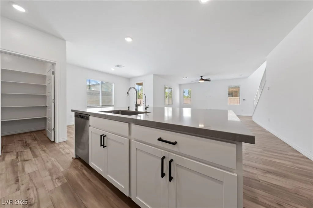 9839 Berkley Brook, Las Vegas, NV 89141