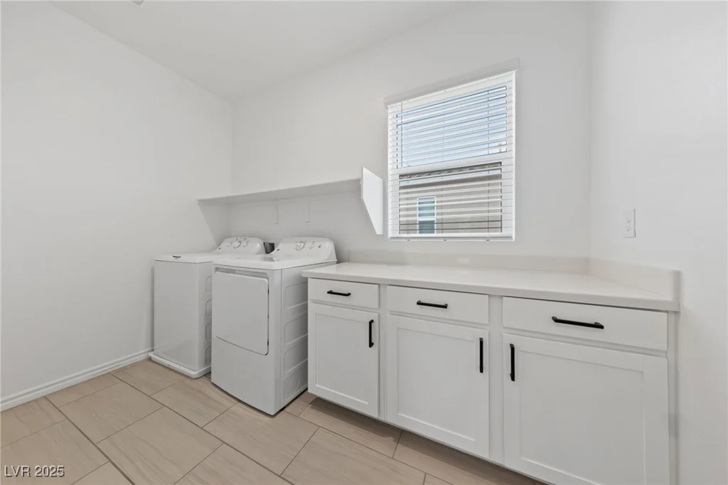 9839 Berkley Brook, Las Vegas, NV 89141
