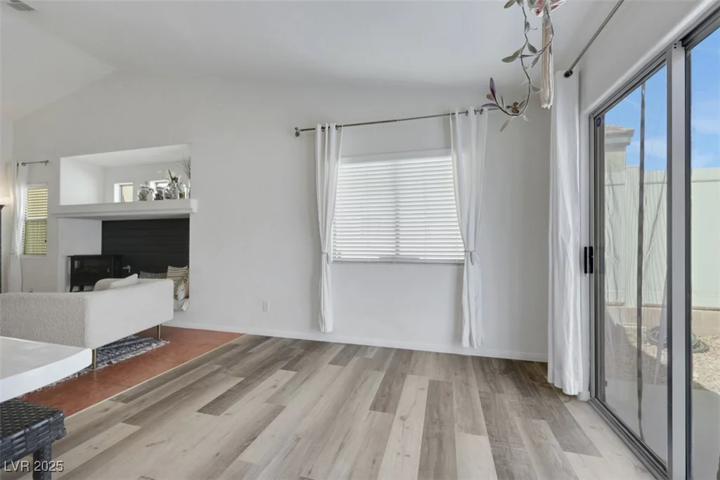 520 Blackbird Knoll, North Las Vegas, NV 89084