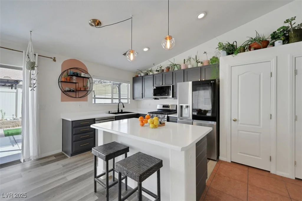 520 Blackbird Knoll, North Las Vegas, NV 89084