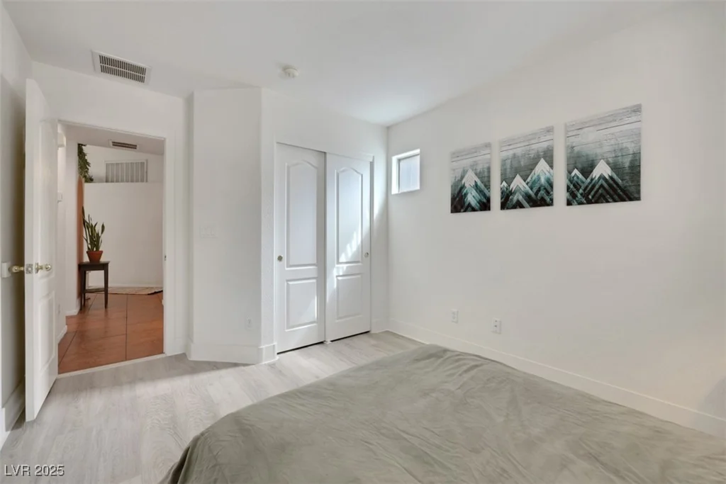 520 Blackbird Knoll, North Las Vegas, NV 89084