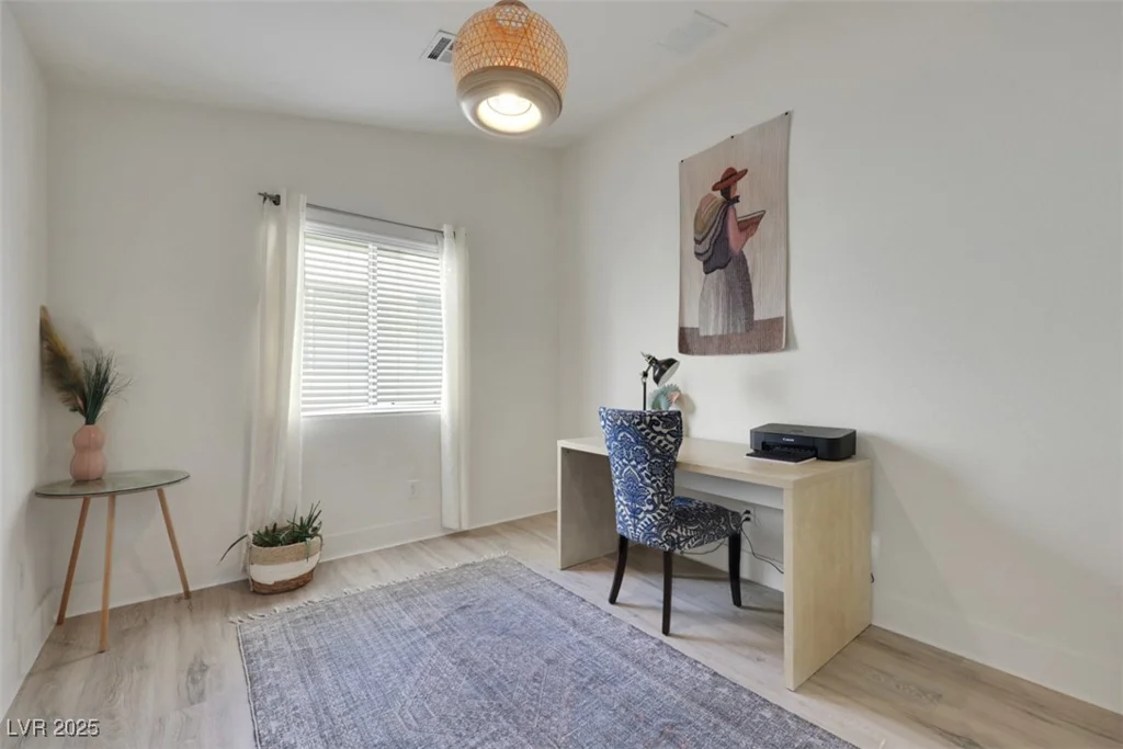 520 Blackbird Knoll, North Las Vegas, NV 89084