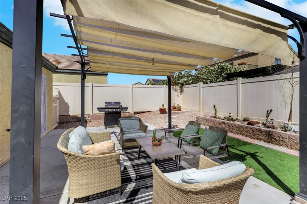 520 Blackbird Knoll, North Las Vegas, NV 89084