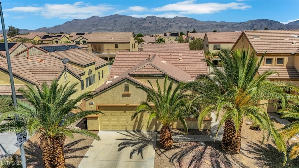 520 Blackbird Knoll, North Las Vegas, NV 89084