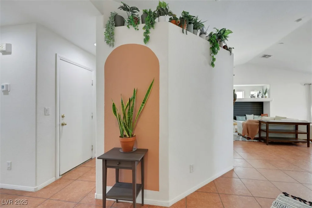 520 Blackbird Knoll, North Las Vegas, NV 89084