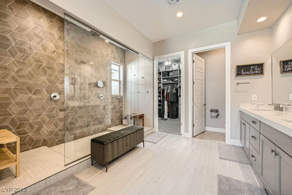 421 Malpaso, Las Vegas, NV 89138