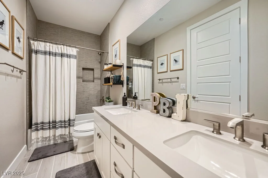 421 Malpaso, Las Vegas, NV 89138