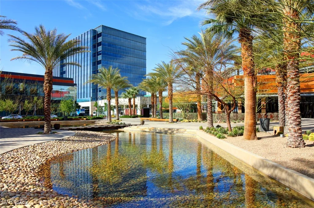 421 Malpaso, Las Vegas, NV 89138