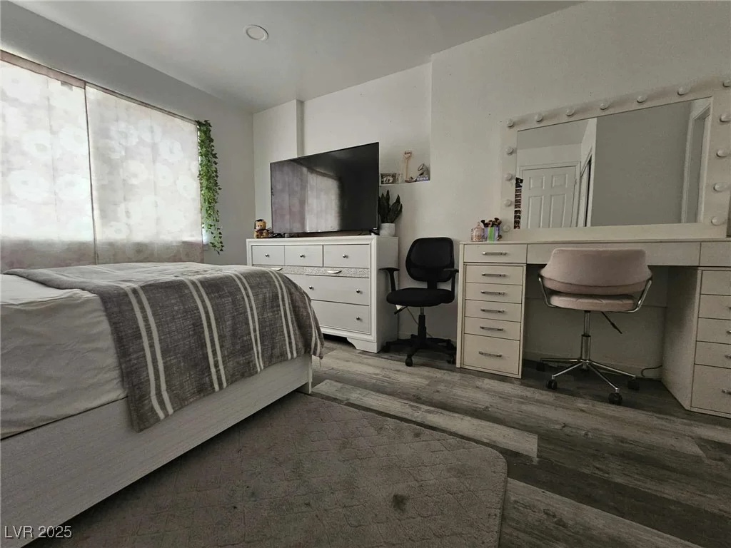 6500 Hill View, Las Vegas, NV 89107