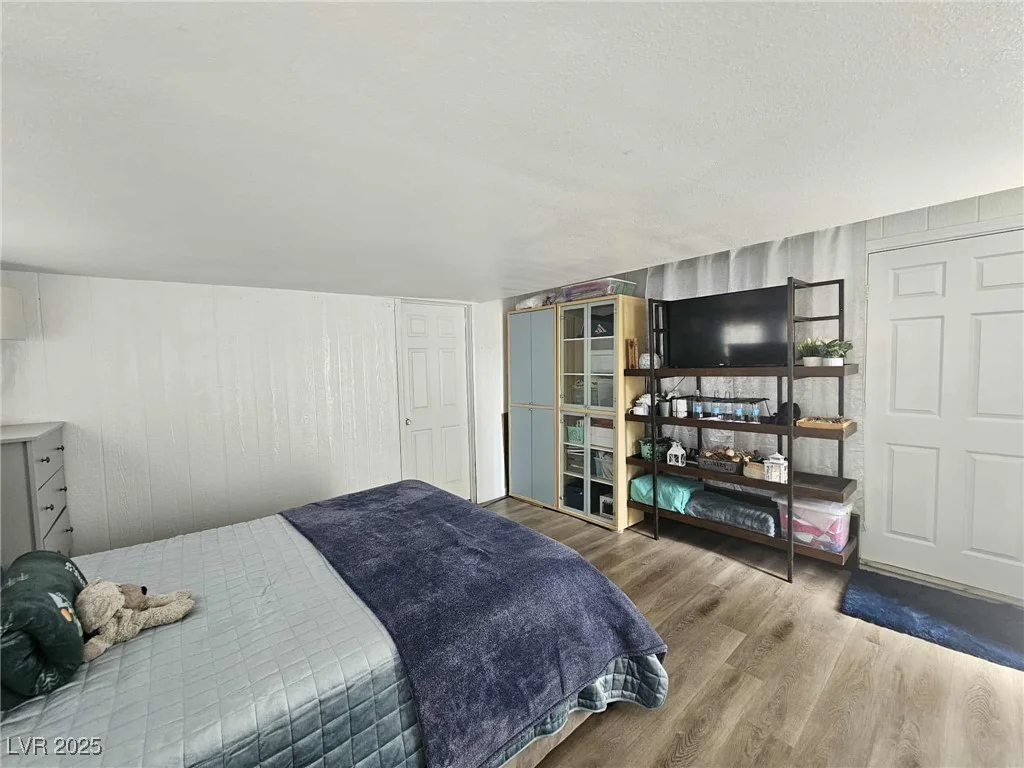 6500 Hill View, Las Vegas, NV 89107
