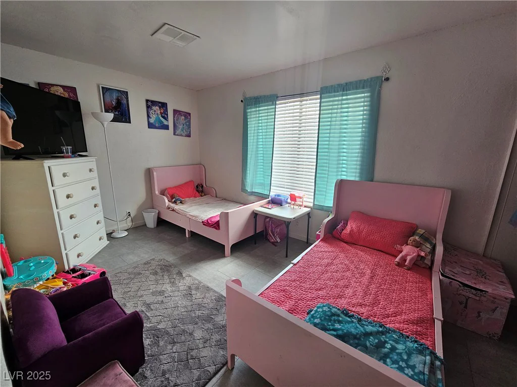 6500 Hill View, Las Vegas, NV 89107