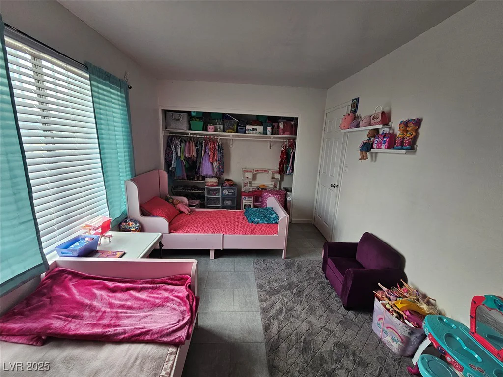 6500 Hill View, Las Vegas, NV 89107
