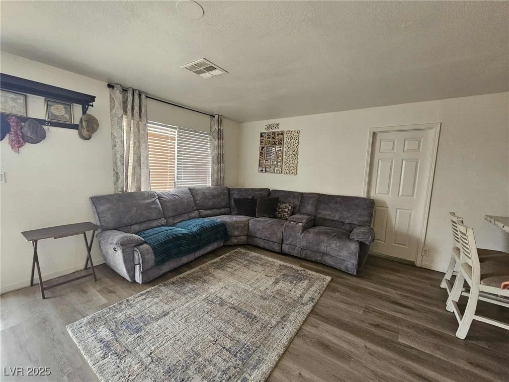 6500 Hill View, Las Vegas, NV 89107