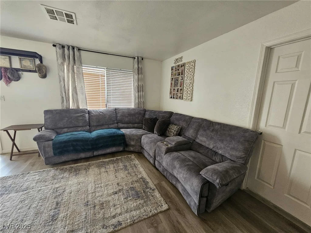 6500 Hill View, Las Vegas, NV 89107