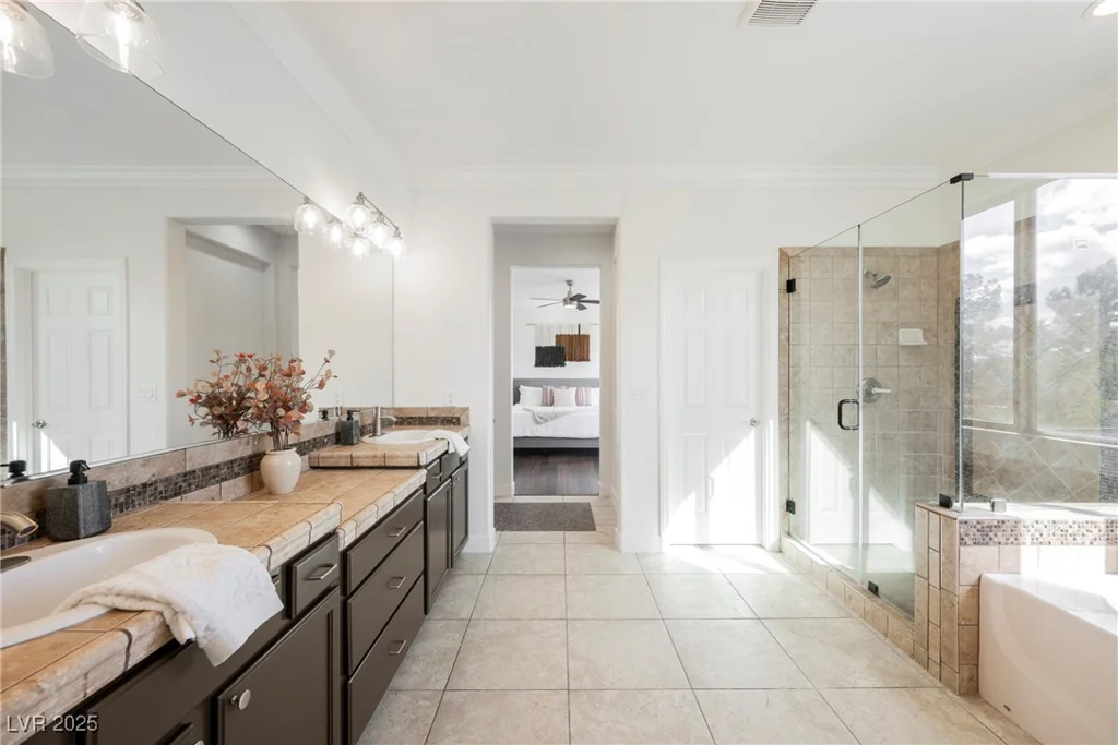 7466 Matilda, Las Vegas, NV 89113
